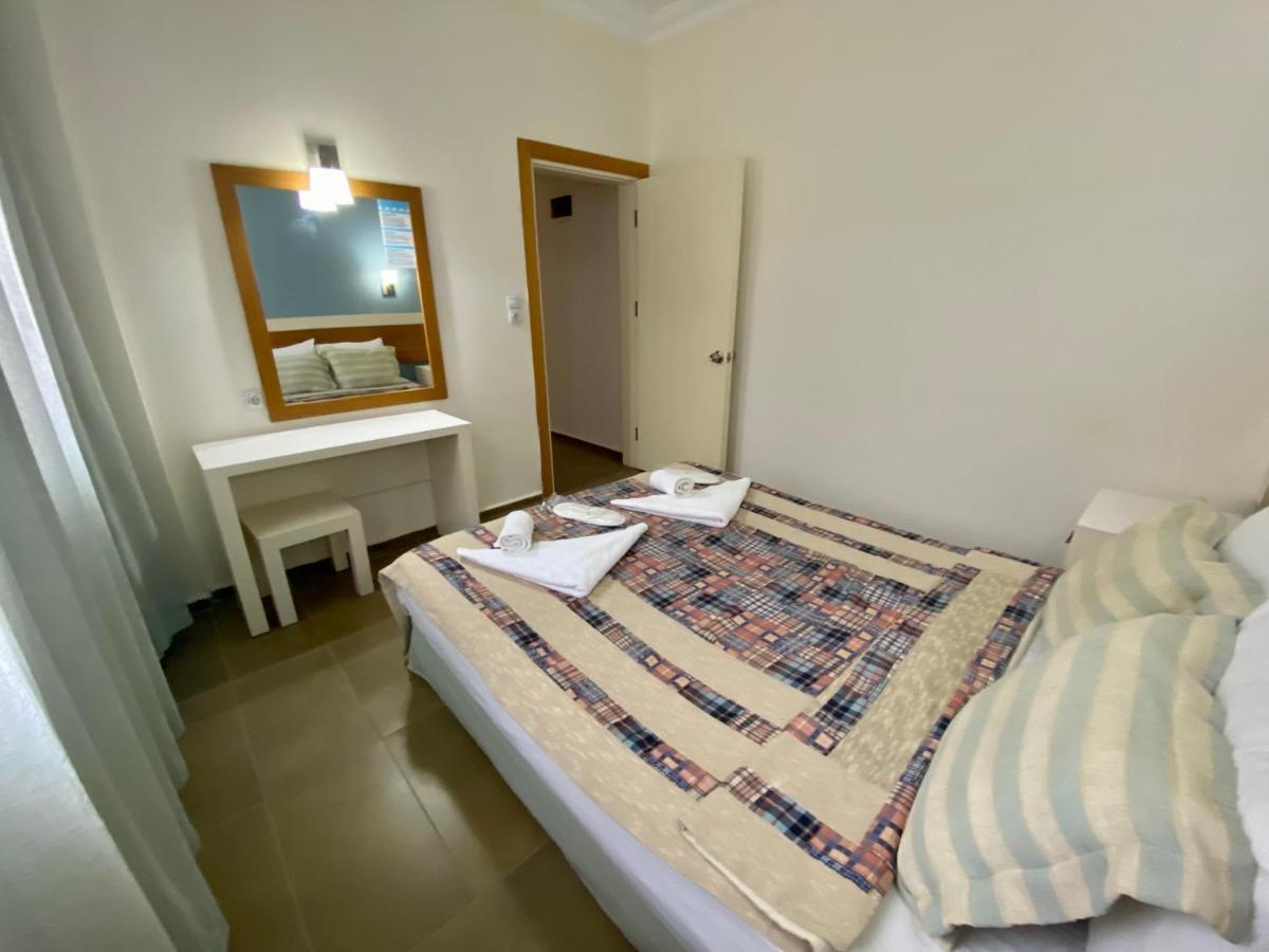 Konfor Suite Otel Cedit Luaran gambar